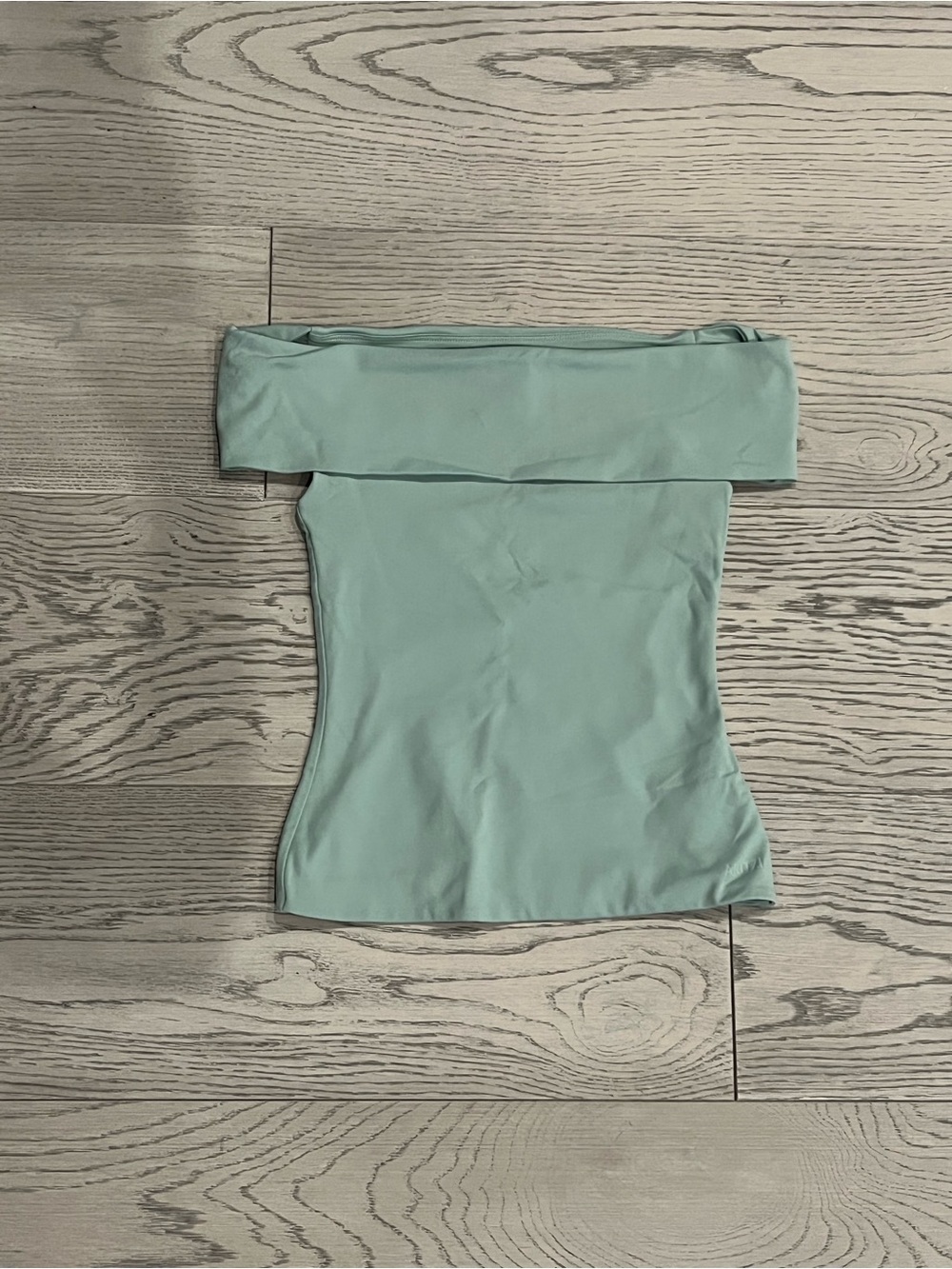 NWOT Aritzia ravish top